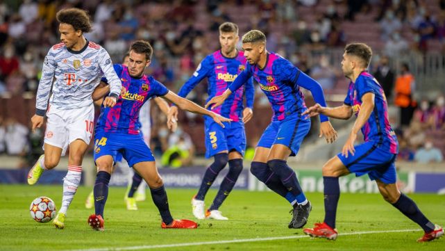 لاعبي برشلونة