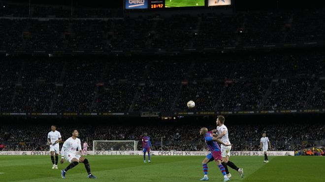 برشلونة