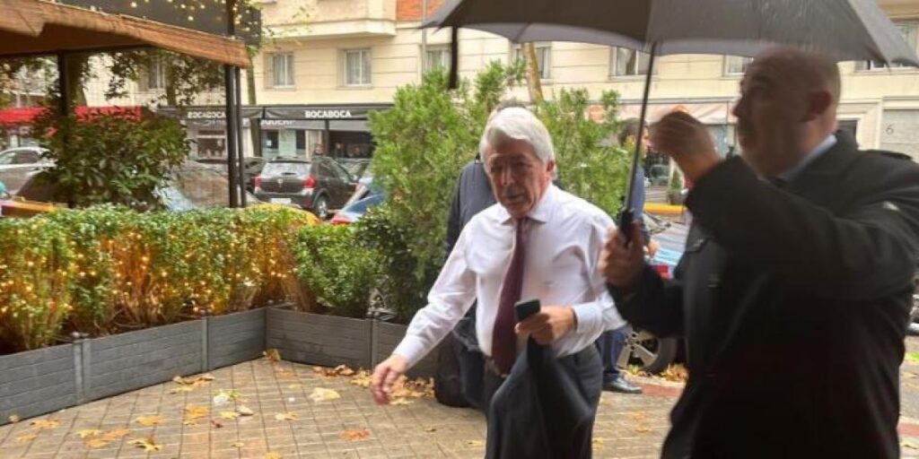 رئيس اتليتيكو