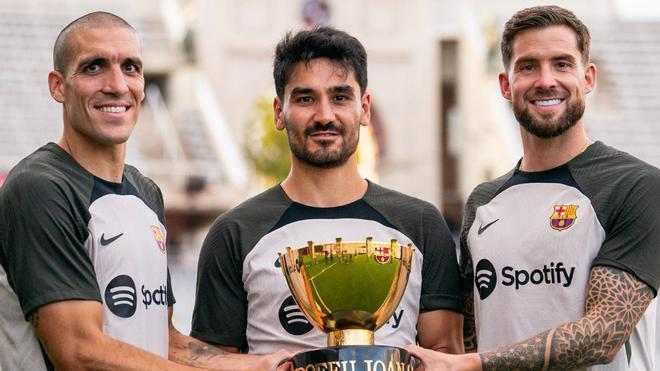 برشلونة أرسل وثائق لاعبيه إلى لاليغا بهدف تسجيل الجميع دون استثناء 1