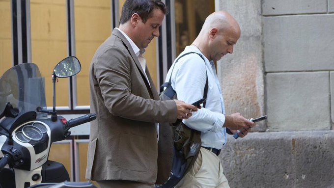 انقلاب يطبخ على نار هادئة في برشلونة 1