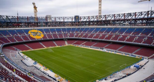 ملعب برشلونة الشهير الكامب نو في فترة الإصلاحات