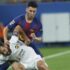 روني باردغجي لاعب برشلونة، يواجه غايا لاعب فالنسيا، في مبارزة يوم الأحد.