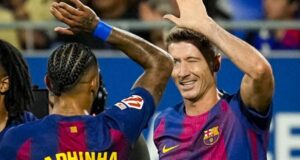 مباراة كرة قدم ضمن دوري EA Sports League على ملعب يوهان كرويف، نادي برشلونة، نادي فالنسيا، روبرت ليفاندوفسكي، رافينيا