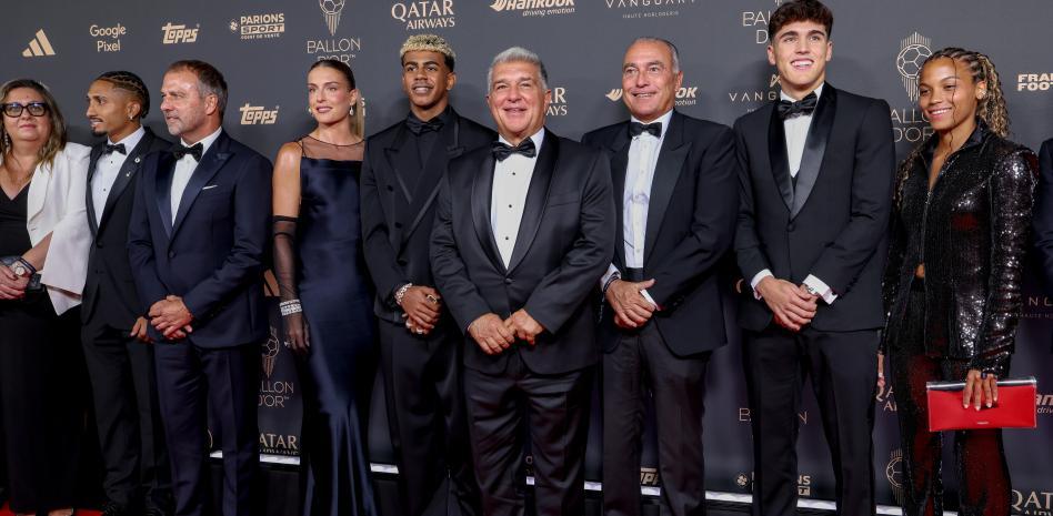 كان سفر برشلونة إلى حفل الكرة الذهبية هو الأكبر بفضل ترشيحات النادي الـ17.