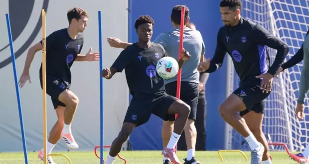 بابا كوروما. في المران قبل مباراة أوفييدو-برشلونة