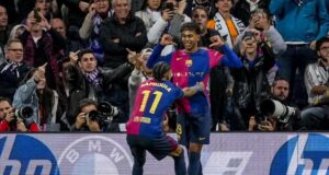 لامين يامال ورافينيا، في سانتياغو برنابيو في فوز الموسم الماضي 0-4