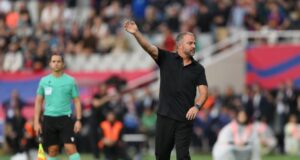 هانزي فليك , هانسي فليك يحتج على تصرف خلال المباراة ضد جيرونا