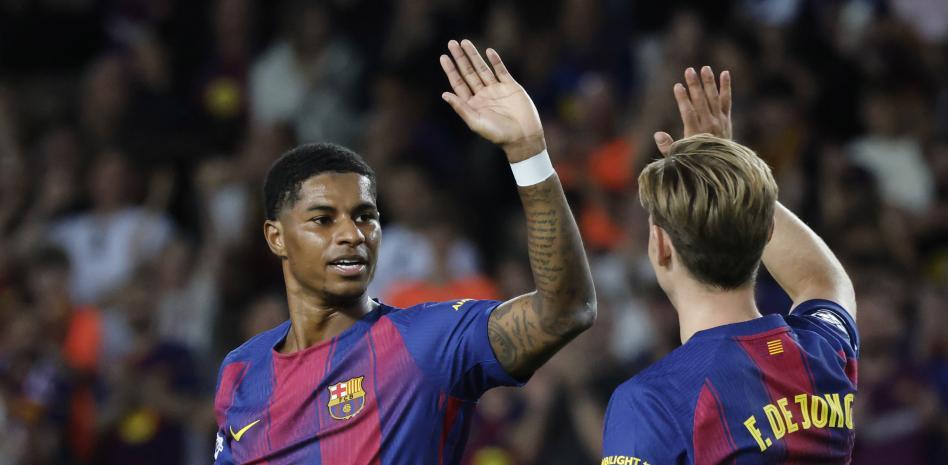 برشلونة - أولمبياكوس. احتفال راشفورد بالهدف.