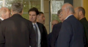 أيتور كارانكا وفيسنتي ديل بوسكي، يوم الثلاثاء في جنازة خوسيه مانويل أوتشوتورينا، الذي كان حارس مرمى ومدرب فالنسيا.