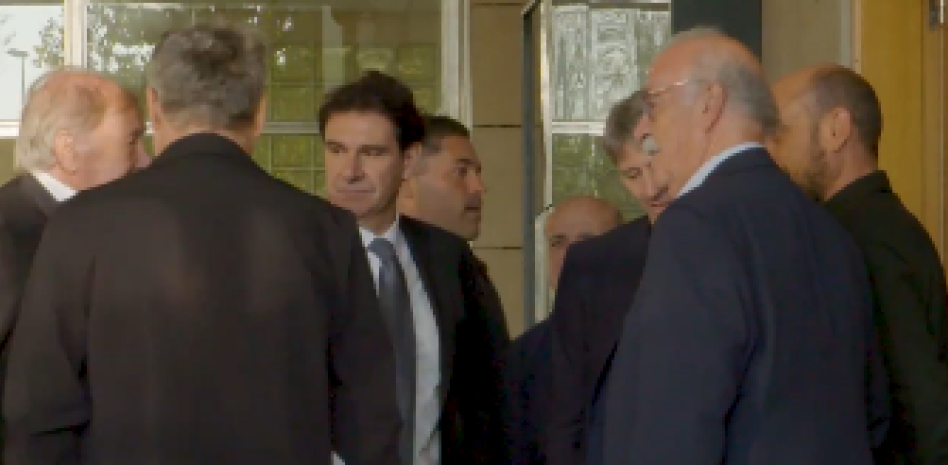 أيتور كارانكا وفيسنتي ديل بوسكي، يوم الثلاثاء في جنازة خوسيه مانويل أوتشوتورينا، الذي كان حارس مرمى ومدرب فالنسيا.