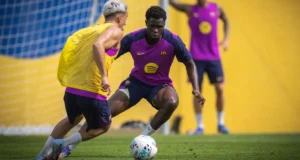 لاندري وجافي في فترة ما قبل الموسم