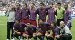 الحادي عشر من نهائي باريس: أعلاه: تكسيما كوربيلا، رونالدينيو، إدميلسون، ماركيز، فان بوميل، أوليجير، فالديس، إيتو. أدناه: جيو فان برونكهورست، جولي، ديكو، بويول، أنجيل مور.