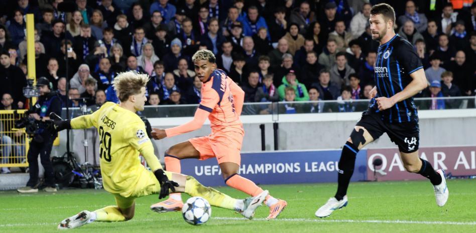 واختتم لامين يامال المباراة بتفوق بعد أن تفوق على أربعة منافسين وتعاون مع فيرمين الذي ساعده بضربة بكعب القدم.