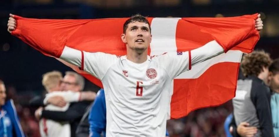 تم استدعاء أندرياس كريستنسن إلى منتخب بلاده