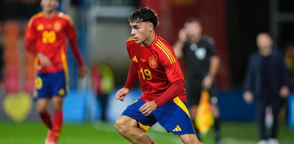 خاض يان فيرجيلي مباراته الأولى مع منتخب إسبانيا تحت 21 عامًا بتسجيله هدفين مذهلين.
