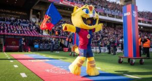 لقد أصبح CAT، تميمة نادي برشلونة، رمزًا حقيقيًا.