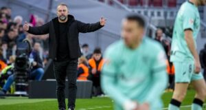 فليك، خلال أول مباراة له كمدرب لبرشلونة في ملعب كامب نو