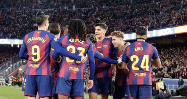 يقترب لاعبو برشلونة أكثر فأكثر من أفضل مستوياتهم وباتوا الآن متأخرين بنقطة واحدة فقط عن المتصدرين في الدوري الإسباني.