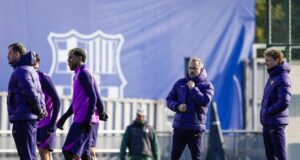 فليك في التدريبات قبل المباراة ضد ألافيس