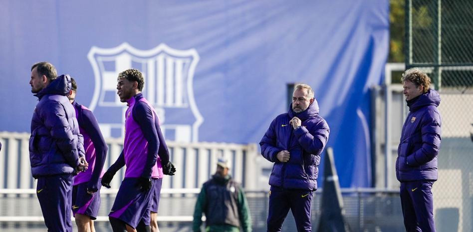 فليك في التدريبات قبل المباراة ضد ألافيس