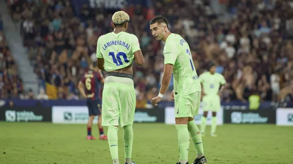 لامين يامال و فيران توريس