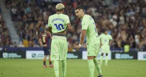 لامين يامال و فيران توريس