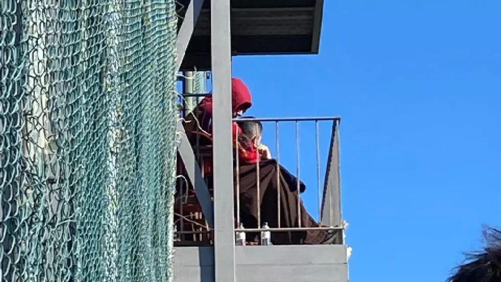 جيروم بواتينغ في المدينة الرياضية جوان غامبر