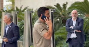 ديكو يلتقي مينديز في برشلونة