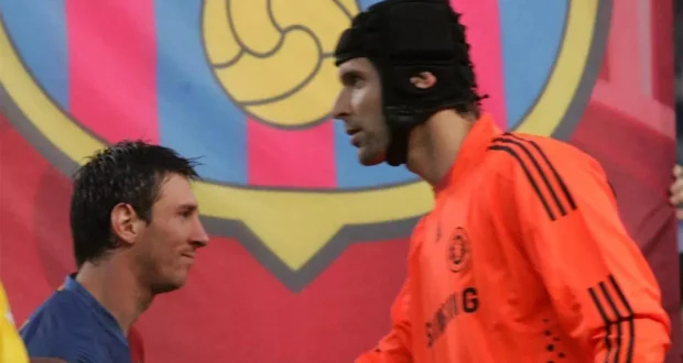 تشيك كان له العديد من المواجهات مع ميسي