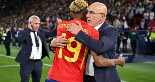 لويس دي لا فوينتي و لامين يامال