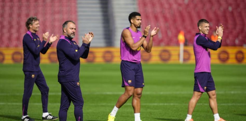 برشلونة يفتح أبوابه ويستعد لمعركة كورنيّا 1 أراوخو و فليك