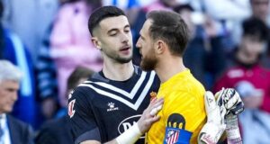 خوان غارسيا، إلى جانب أوبلاك في مباراة إسبانيول وأتلتيكو الموسم الماضي