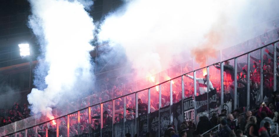 بنغلس في منطقة مشجعي آينتراخت