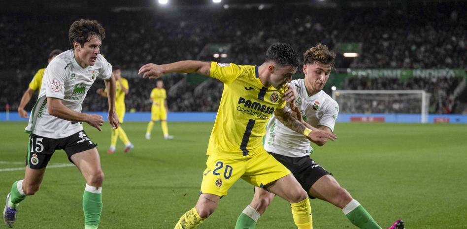 راسينغ يقصي فياريال