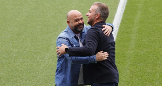 مانولو غونزاليس وهانسي فليك، قبل ديربي الموسم الماضي