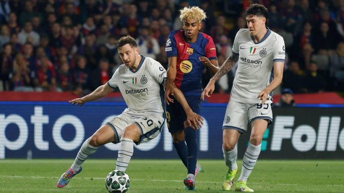 لامين يامال و باستوني