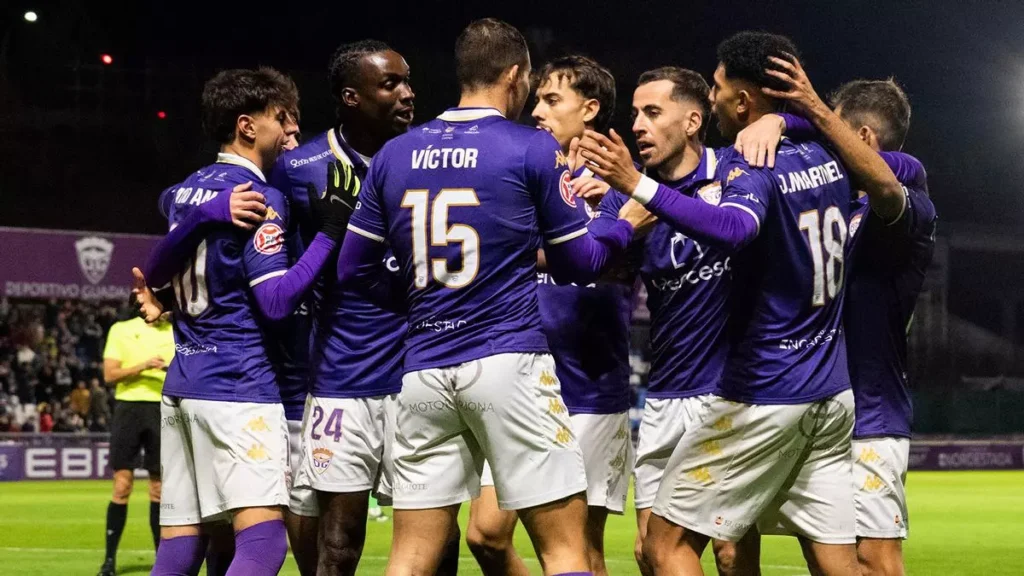 جوادالاخارا، منافس نادي برشلونة في نهائي كأس ملك إسبانيا السادس عشر