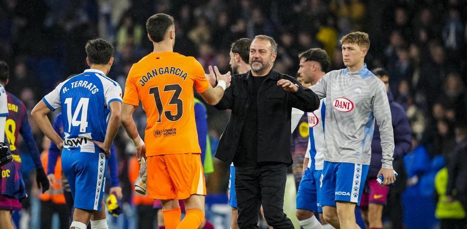 برشلونة يقترب من رقم لم يُكسر منذ سنوات 1 فليك و خوان غارسيا