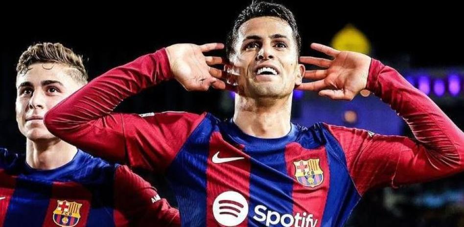 برشلونة يحتفظ بالسر! الإعلان عن كانسيلو مؤجل 1 كانسيلو