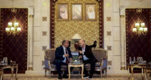 اجتماع نادي برشلونة مع ريال مدريد والاتحاد الإسباني لكرة القدم، خوان لابورتا ورافائيل لوزان.