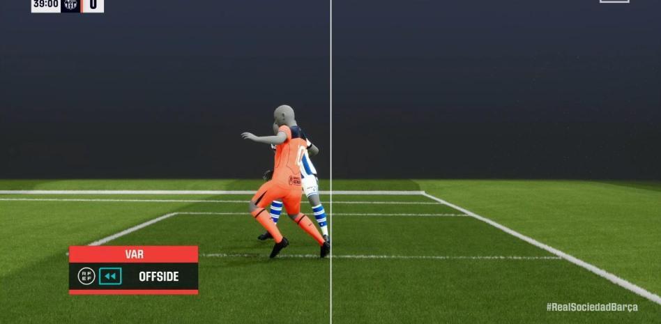 صورة تقنية الفيديو المساعد للحكم (VAR) تثبت أن لامين يامال كان متسللاً في مباراة ريال سوسيداد وبرشلونة