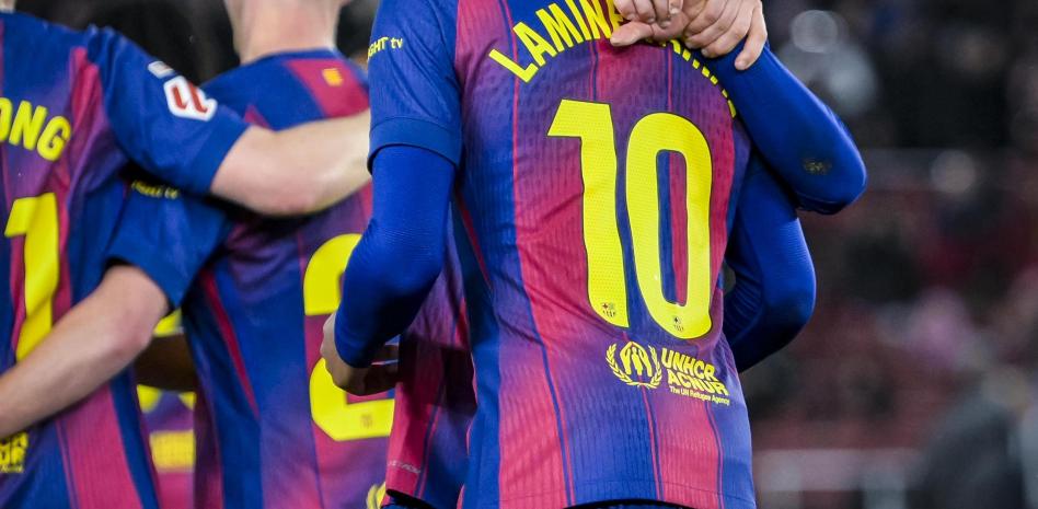 لامين يامال، مارك كاسادو وأولمو