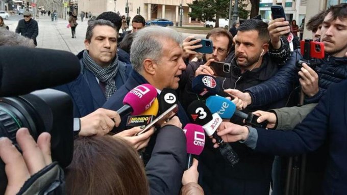 لابورتا يفتح النار وسخرية مباشرة من قناة مدريد 1 لابورتا