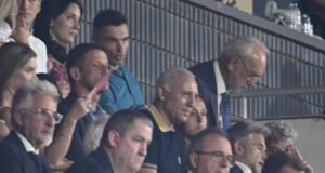 أسطورة برشلونة يلمّح بدور مفاجئ في حفل الكرة الذهبية 2 ستويشكوف