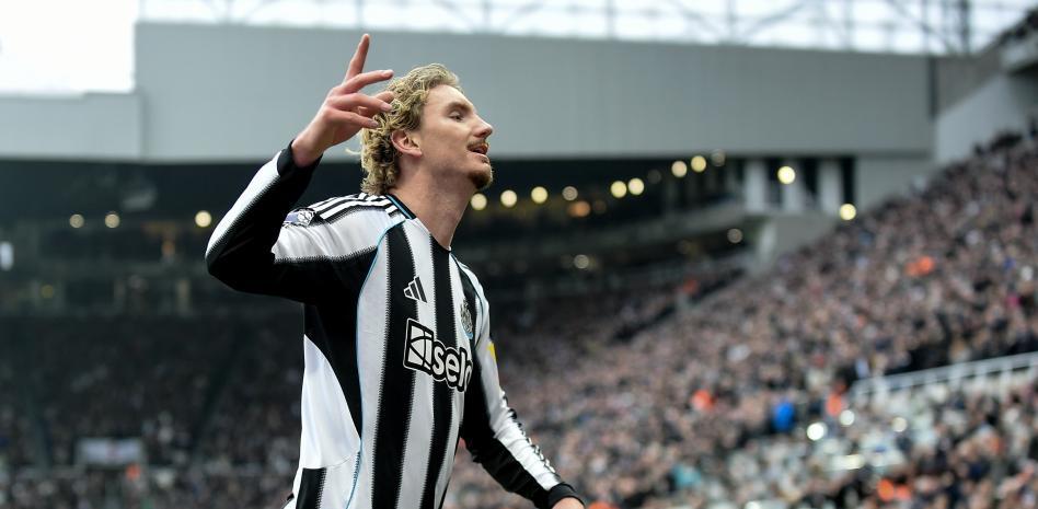 سيكون نيك وولتميد قادراً على اللعب ضد برشلونة