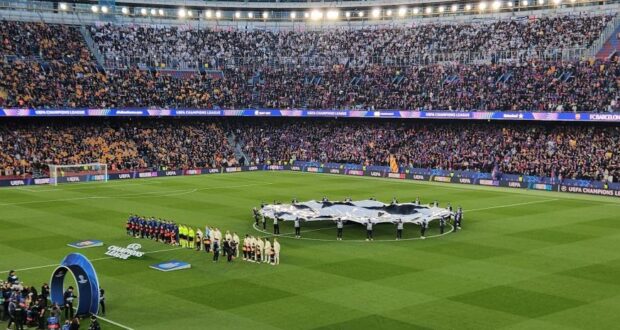 جماهير نيوكاسل في الكامب نو