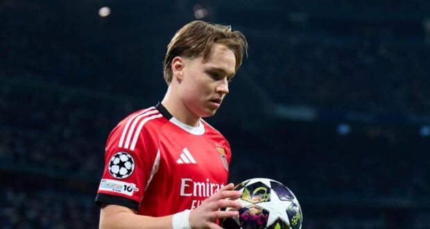 النرويجي شيلديروب يفتح الأبواب لبرشلونة ويعلنها 1 أندرياس شيلديروب