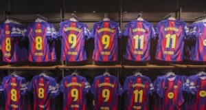 قمصان برشلونة