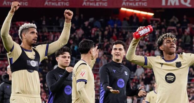 باستوني في خط دفاع برشلونة قد يطيح بأسماء 1 لامين يامال و أراوخو